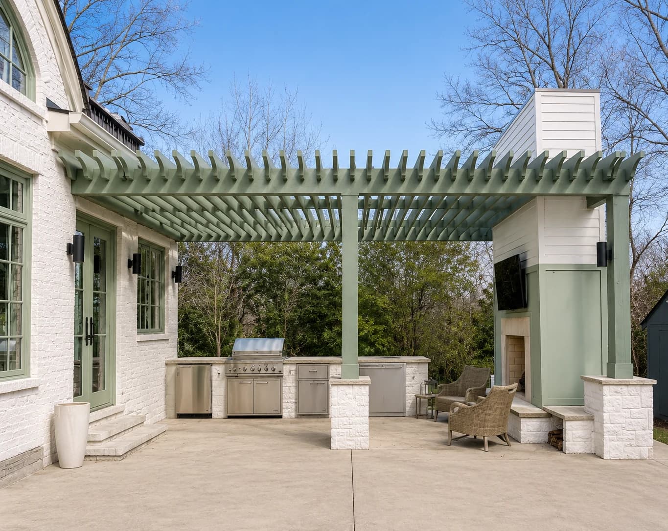 Pergola and outdoor living project